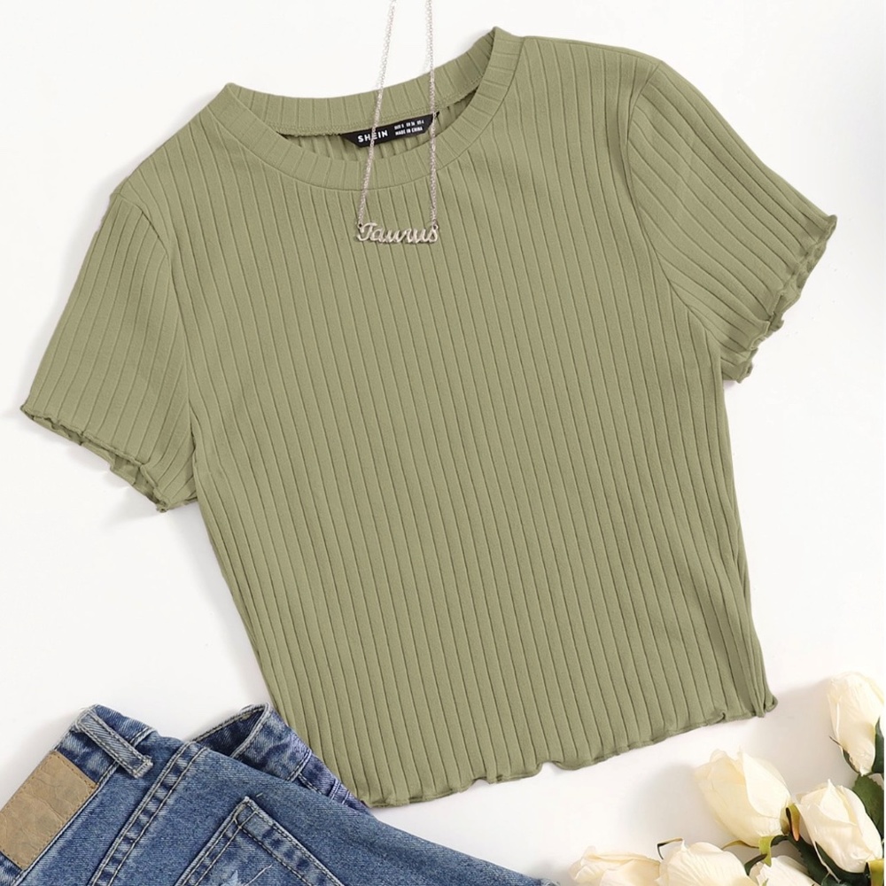 SHEIN Solid Lettuce Trim Rib-knit Tee